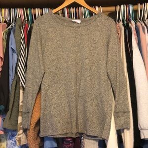Elegant Heather Gray Women's Crew Neck Sweater